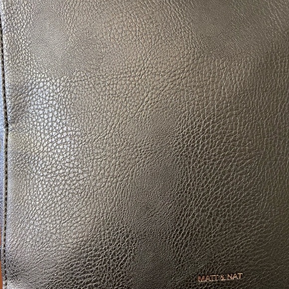 Matt and Nat Backpack - Picture 7 of 12